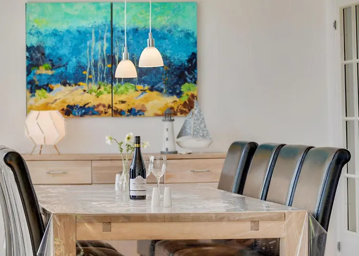 Σπίτι διακοπών Gorgeous In With Kitchen